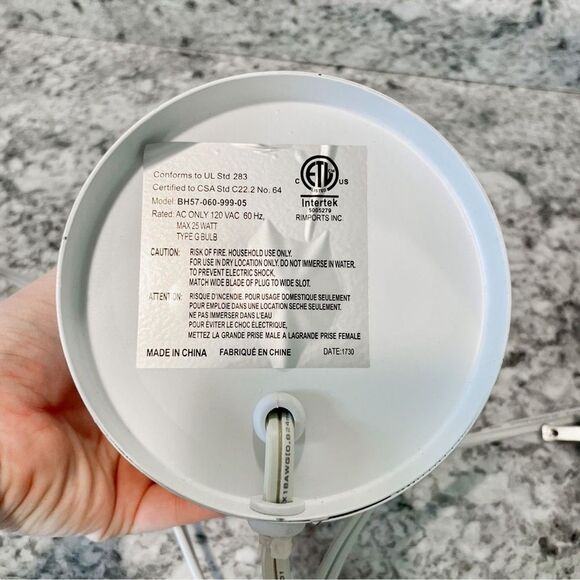 Frosted Gingerbread Winter Village Wax Warmer | Christmas Snowflake Cozy Scentsy - Picture 6 of 6